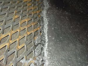 Detail antiabrazivní výstelky z materiálu Tribet